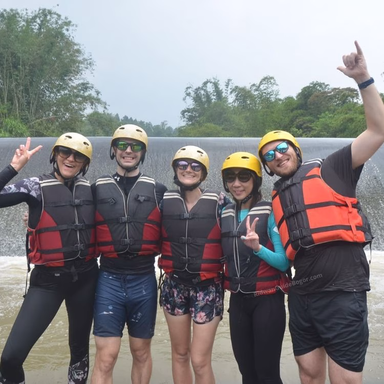 Rafting Guest Australia UK