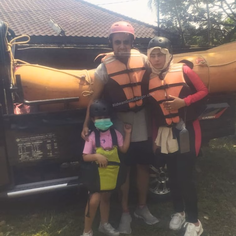 Rafting Family Yemen
