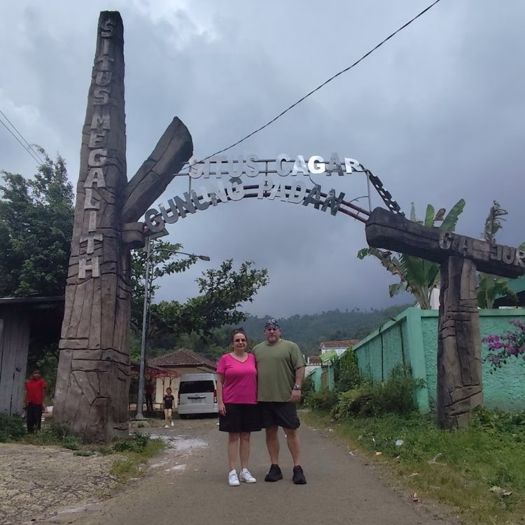Gunung Padang Tour Guide